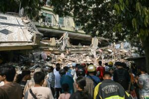 More than 1,600 people killed in powerful earthquake in Myanmar