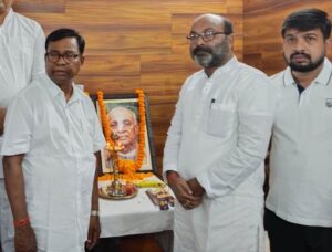 ନେହେରୁ ପ୍ରଧାନମନ୍ତ୍ରୀ ହେବା ପଟେଲ ଚାହିଥିଲେ; ଇତିହାସକୁ କଦର୍ଥ କରା ନ ଯାଉ