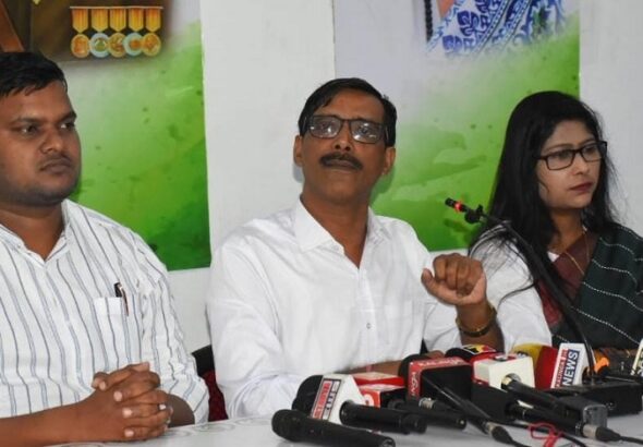 ମିଥ୍ୟା ଶପଥ ପାଠ ପାଇଁ ମନ୍ତ୍ରୀ କୃଷ୍ଣ ଚନ୍ଦ୍ର ପାତ୍ରଙ୍କ ବିଧାୟକ ପଦ ରଦ୍ଦ କରାଯାଉ- କଂଗ୍ରେସ