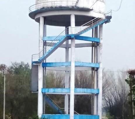 ଭଦ୍ରକ - ଗ୍ରୀଷ୍ମ ପୂର୍ବରୁ ପାଣି ସଙ୍କଟର ଭୟ, ୯ ବର୍ଷ ଧରି କାର୍ଯ୍ୟକ୍ଷମ ହେଉନାହିଁ ପ୍ରକଳ୍ପ, ୬ ହଜାର ଲୋକ ପାଣି ପାଇଁ ହେଉଛନ୍ତି ହାହାକାର,ଟାଙ୍କୀ ଅଛି ପାଣି ନାହିଁ