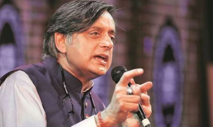 କେରଳ: ନିର୍ବାଚନ ପ୍ରଚାର ସମୟରେ କଂଗ୍ରେସ ସାଂସଦ ଶଶି ଥରୁରଙ୍କ କାଫିଲା ଉପରେ ଆକ୍ରମଣ, ଗନମ୍ୟାନ୍‌କୁ ଆକ୍ରମଣ